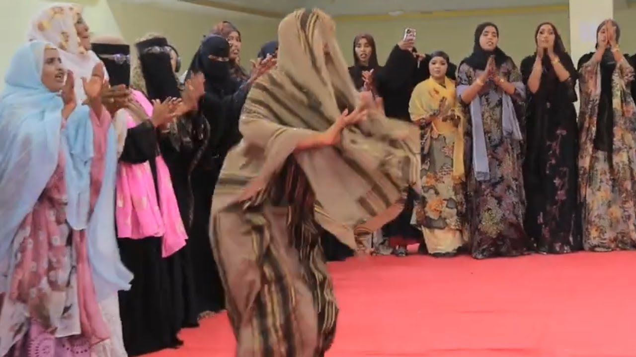 BURAANBUR QARDHO (GABDHAHA UGU CIYAARTA SHIDAN DHULKA SOMALIDA)