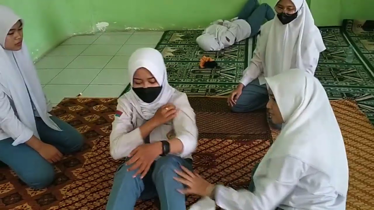 Praktek Mengkafani Jenazah di Sekolah SMK MITRA SEHAT MANDIRI SIDOARJO || SKAMEDIS