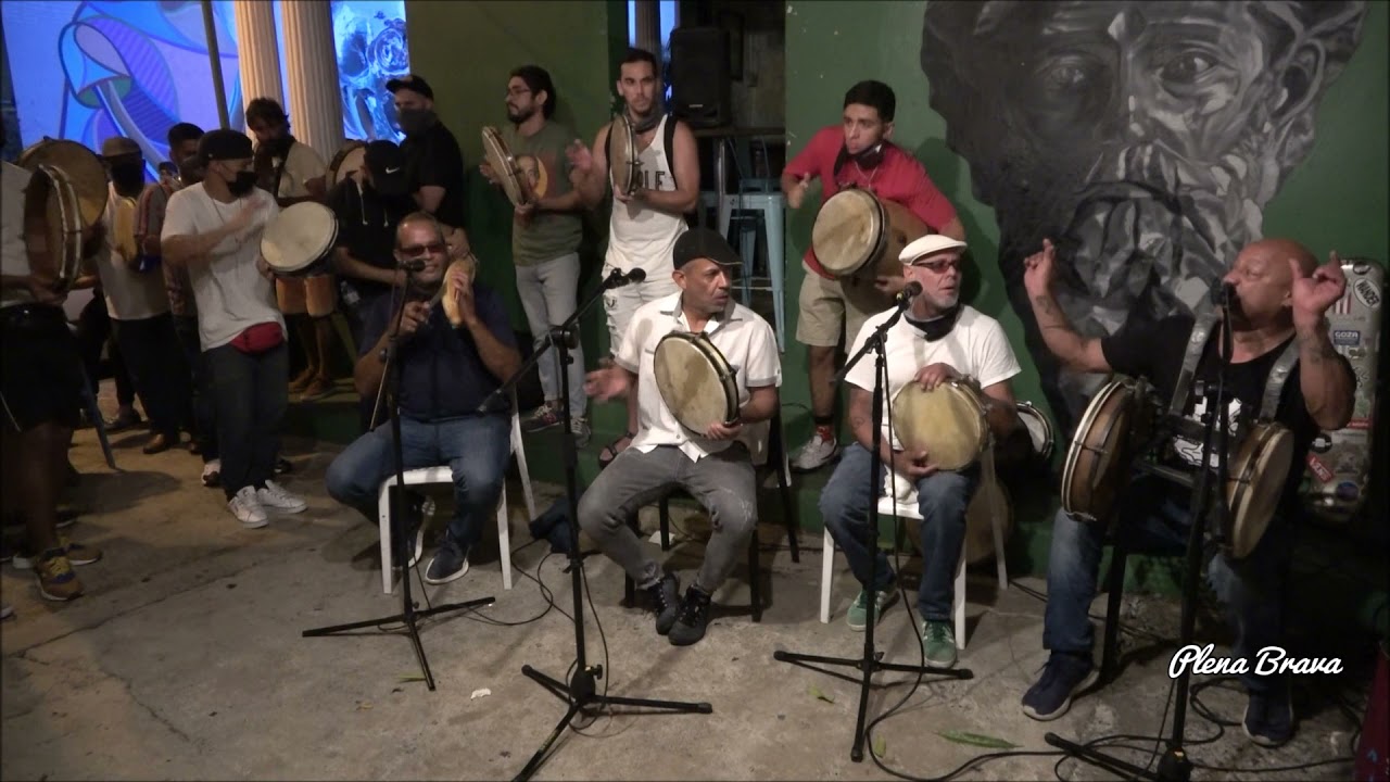 #LaPlena Mi pollo - Hector Tito Matos