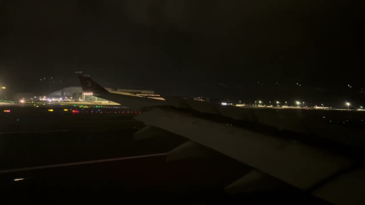 Turkish Airlines Airbus A330-300 | Landing in Istanbul LTFM