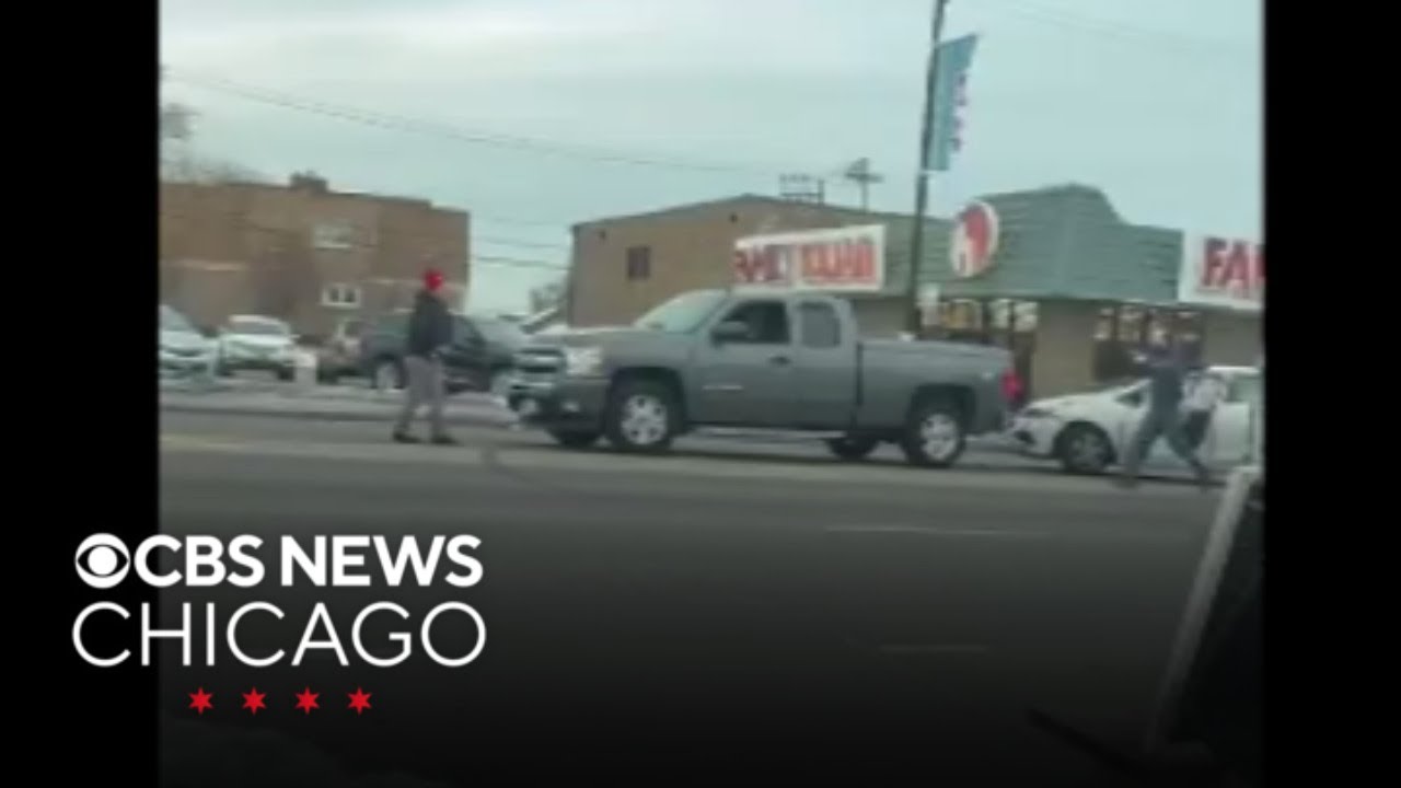 Violent road rage incident in Garfield Ridge caught on video