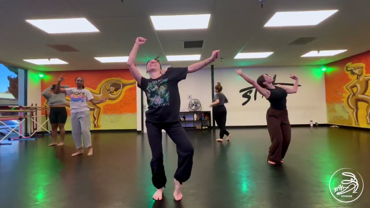 Contemporary with Zoe Foy - From