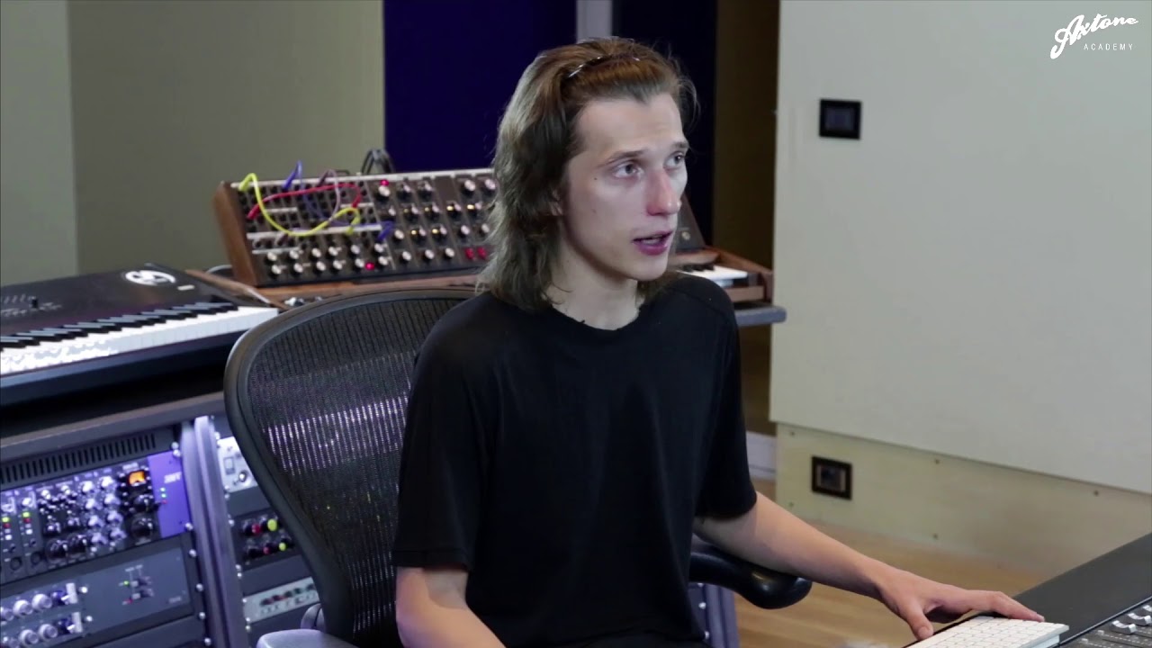 Axtone Academy free lesson extract - Shapov - How to treat synths in a song and the ones I use