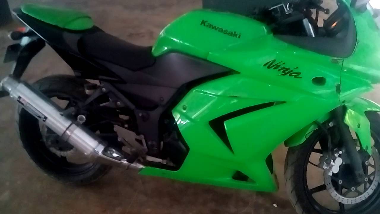 Ninja 250R Yoshimura Cyclone Orgasmic !!
