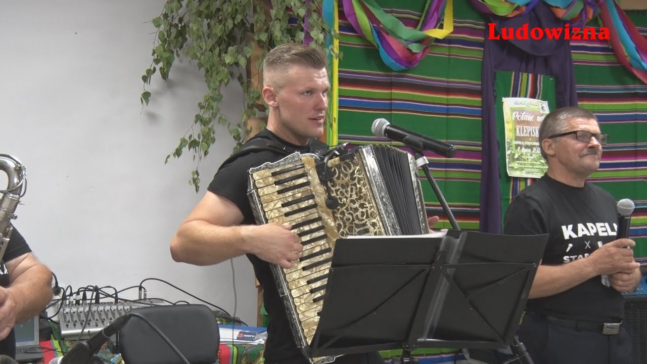 Na 100 letnim akordeonie Sebastian wzruszająco zagrał 