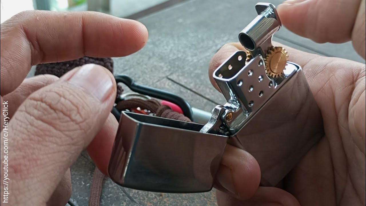 ZiPPO U.S 🇺🇸   Vs   ZORRO Lighter insert China 🇨🇳 || Woow!!