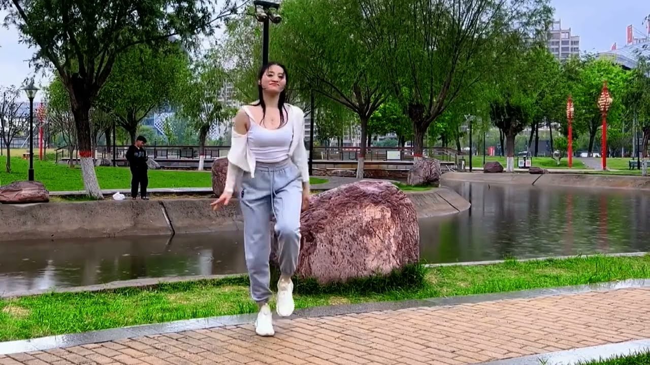 ⛔🔴🎯♫🎶💃Красотка🔝💘ЦинЦин🔔💃танцует под хит Bruno Ferrara 🎯🔘《Amore Mio》🎶💞🌷💕💗MUTUAL AUTOGRAPH♫♪🎵🎶🎧🎹🎹🎹♫🎶💘🔔