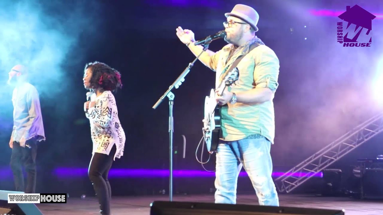 Israel Houghton @ Festival Of Praise, Manchester 2016