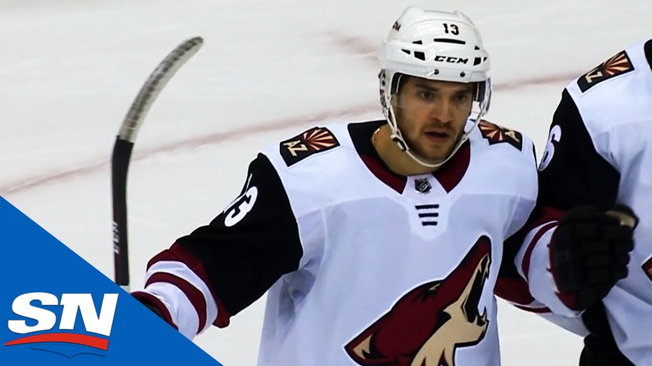 Vinnie Hinostroza Finishes Off Lovely Passing By Coyotes