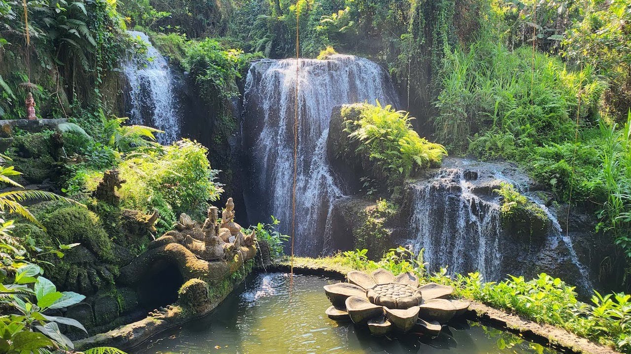 Taman Beji Griya Waterfall - Ubud Bali