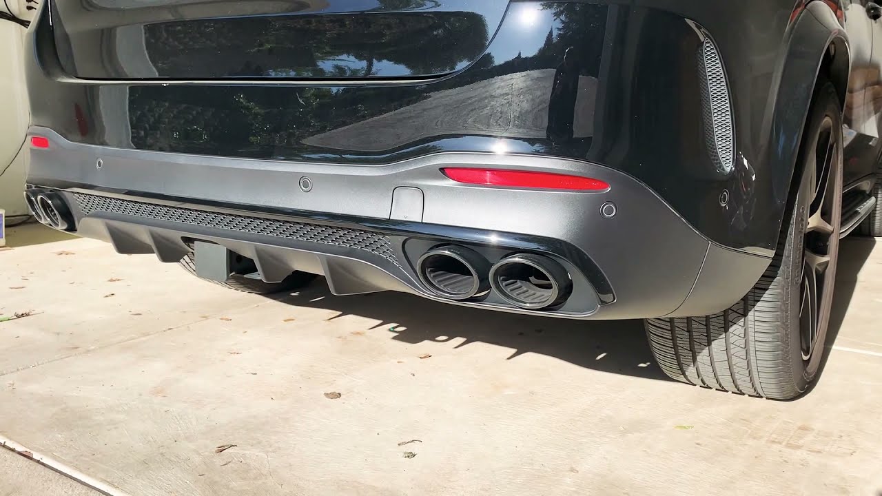 Exhaust Sound New Mercedes 2021 GLE 53 AMG Cold Remote Start Twin Turbo Close Up View