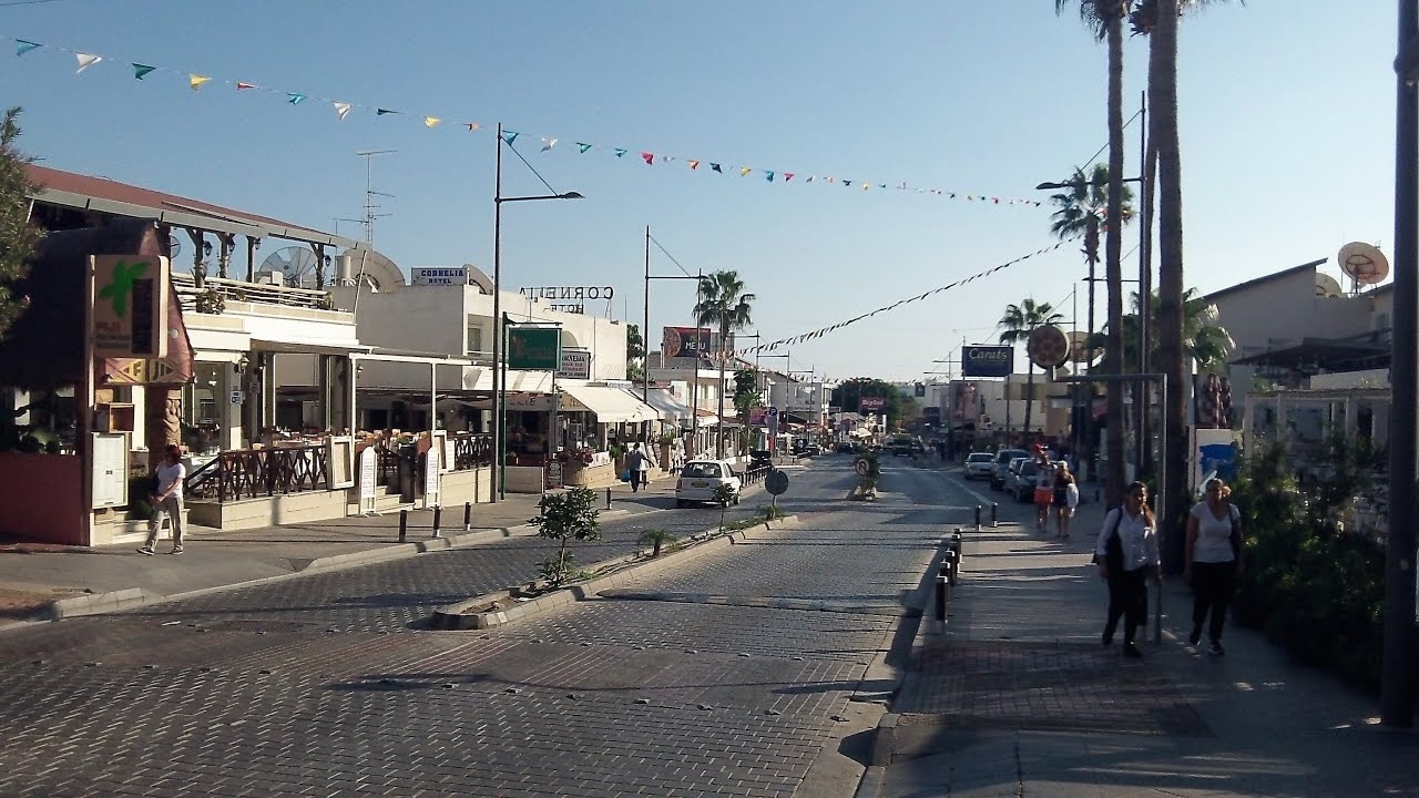Driving to #AyiaNapa in #Cyprus by Bus (Oct 20, 2016)