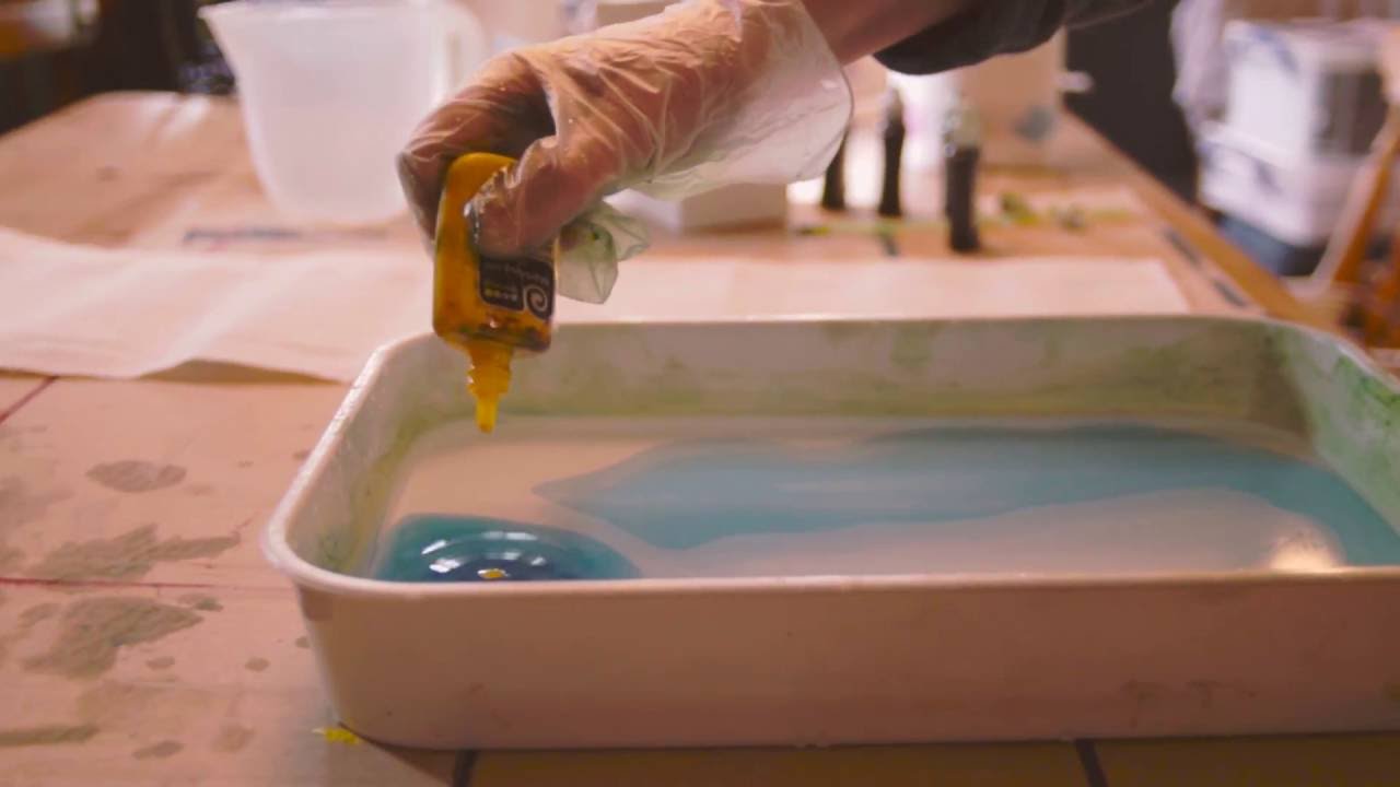 Fun with ART - Suminagashi Marbling Technique