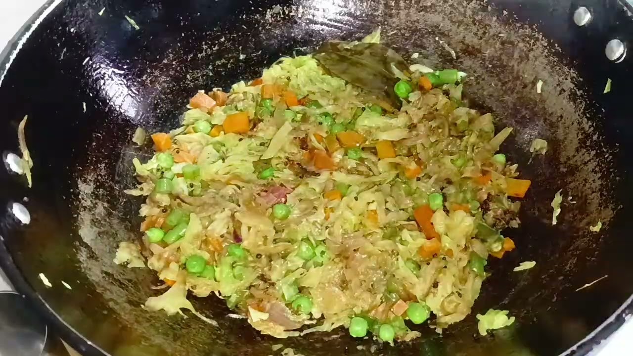 Bina masala re aji baneili cabbage ra gote new recipe..🙂just try it