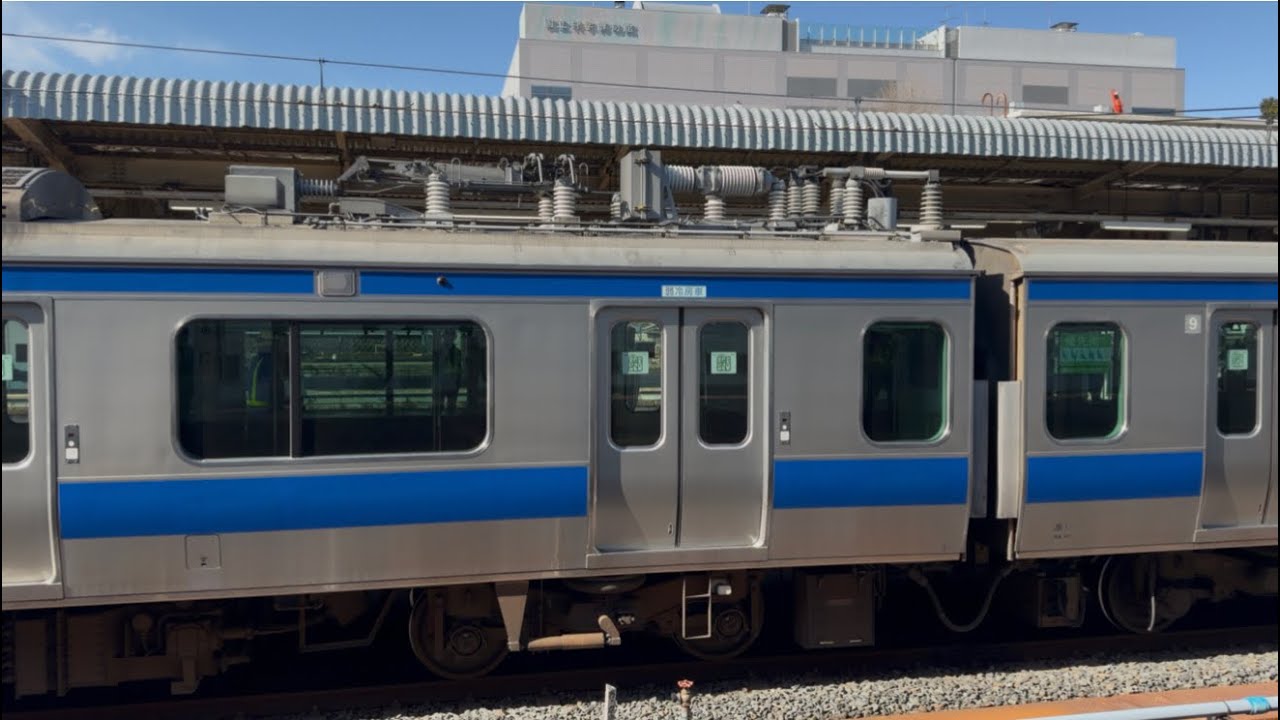 【4K高画質】【上野駅10番線架線断線当該車両・箇所の様子】E531系0番台ｶﾂK411編成の上の架線に電源投入されました。作業員の多くが撤退しました。ですがパン下げ（2026.1.30.12:37）