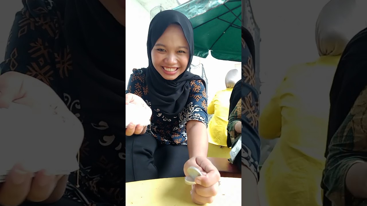 Lirna dapat gaji yey
