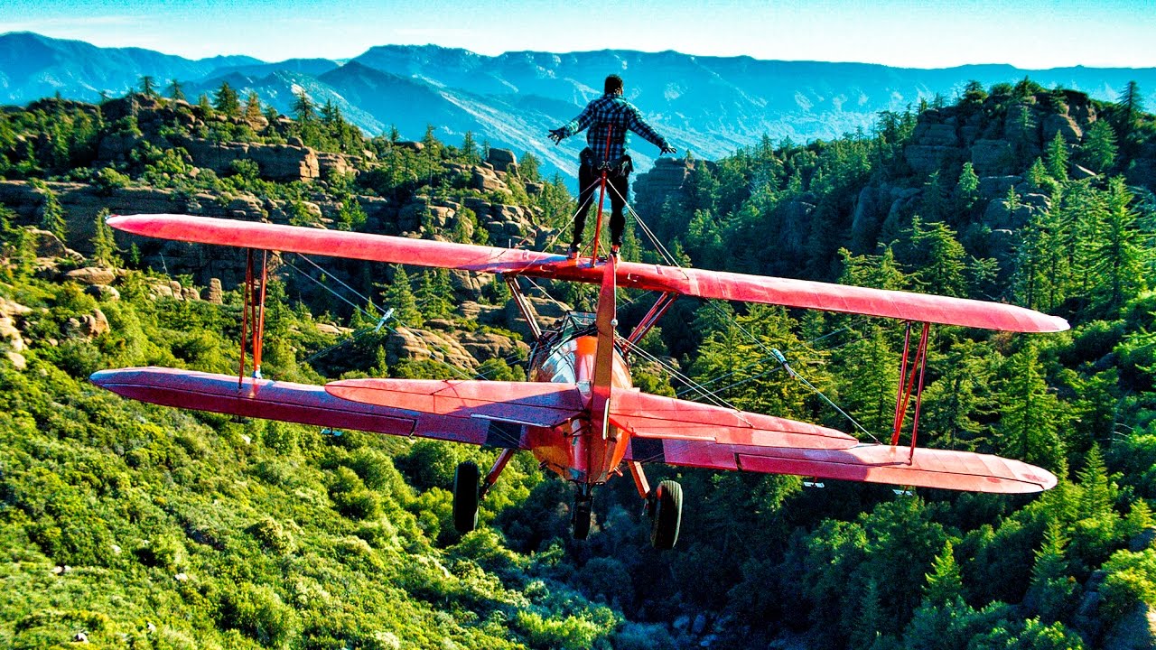 Wing Walker Jumps from Airplane - Wing Walking Stunts in 4K!