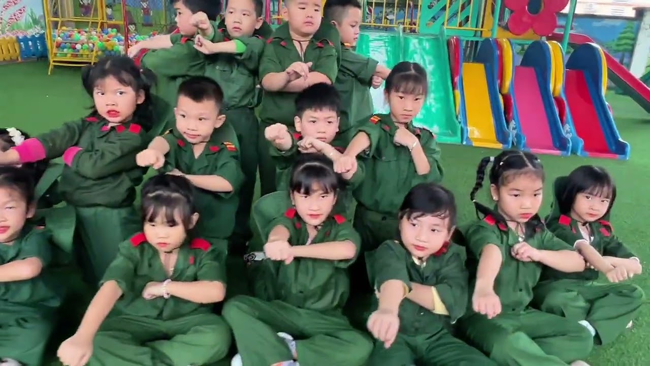 Tiết mục: Masup Đường lên phía trước & Khát vọng tuổi trẻ. #TrườngmầmnonQuảngNghiệp
