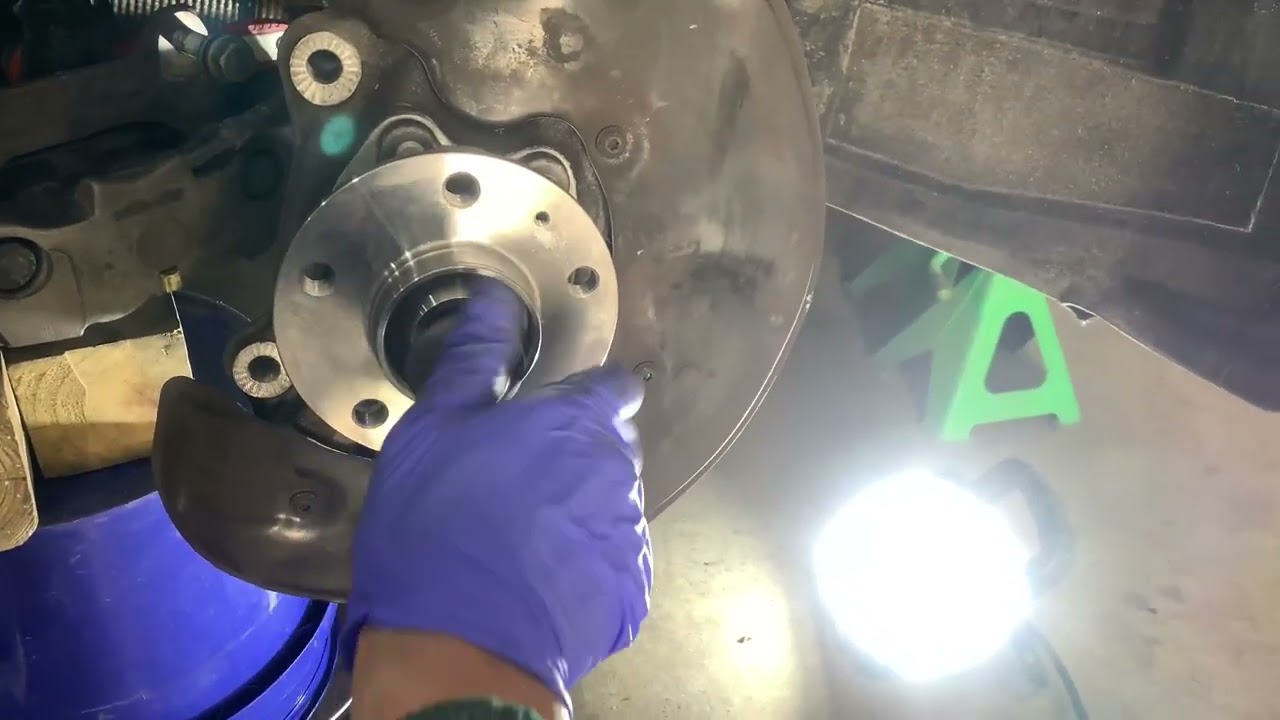 How to Replace Front Wheel Bearings on Audi A6 C7 (2013)