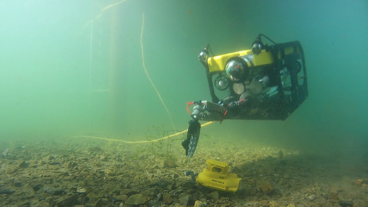 Kleine Übung mit dem ROV und dem Greifer im Waldbad GM-Hütte