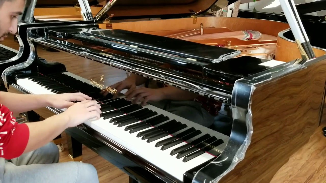 SHIGERU KAWAI grand piano SK5