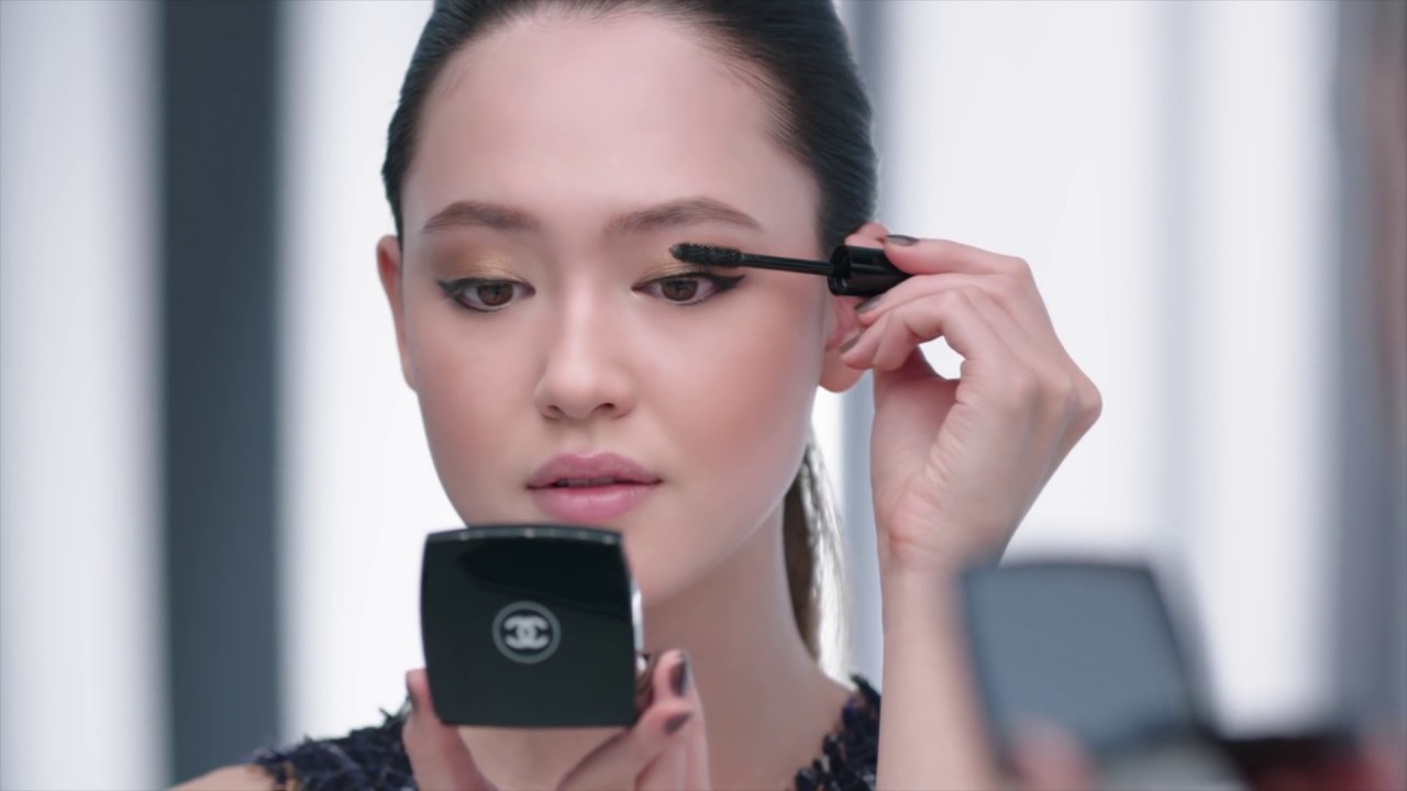 Фиона Фусси для макияжа CHANEL COCO CODES: коллекция весна-лето 2017