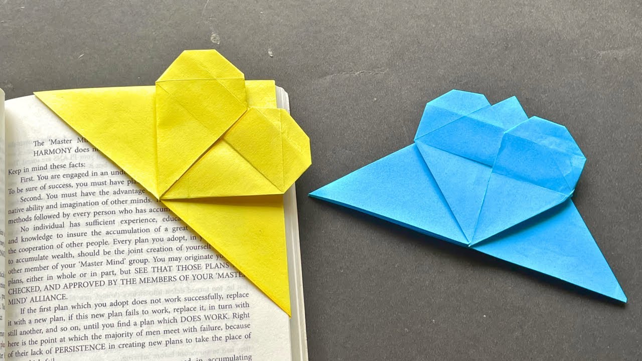 ORIGAMI HEART CORNER BOOKMARK - Origami Heart Bookmark Tutorial