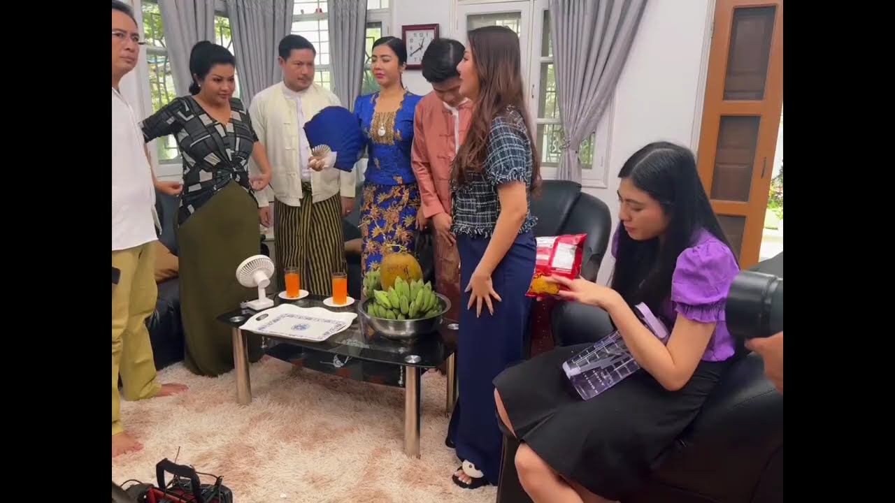 ရင်သွေး ရိုက်ကွင်းနောက်ကွယ် ခင်ငြိမ်းချမ်းကို လာတောင်းတာပါ မမစင်ဒီ
