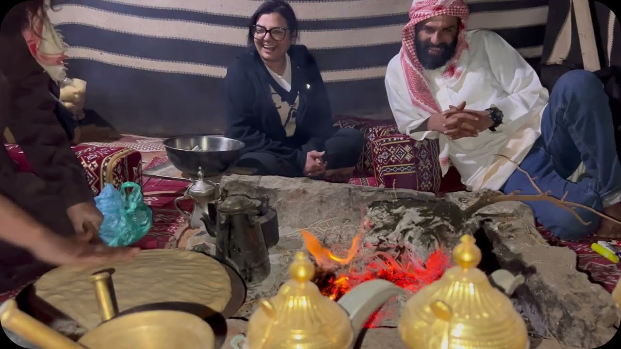 How to cook Bedouin bread in the desert#wadirum 