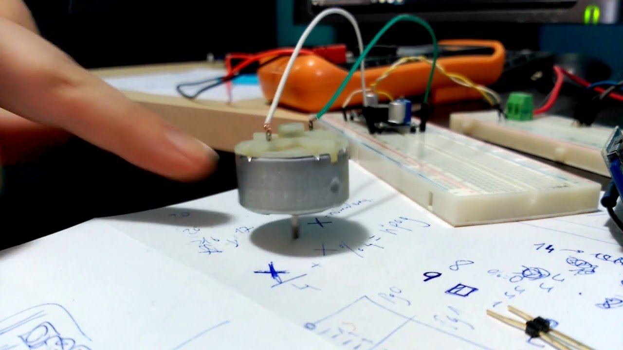 Motor Spinning Top