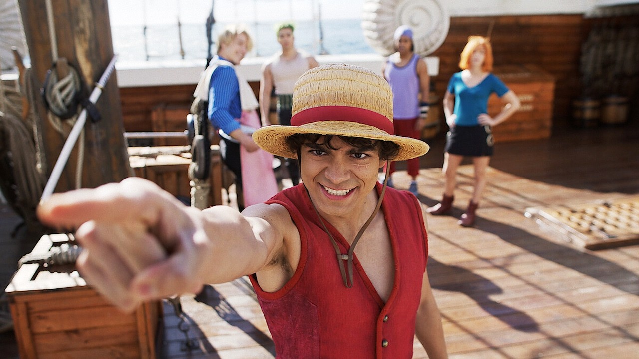 The Pirate Crew That Turned the World Upside Down | Movie recap One Piece Live Action Season 2