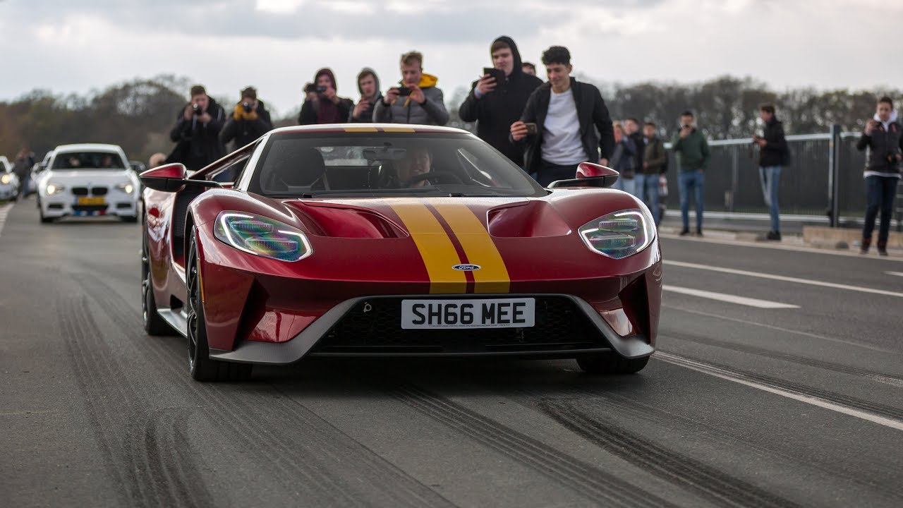 2019 Ford GT Driving on the Road & Acceleration Sound !