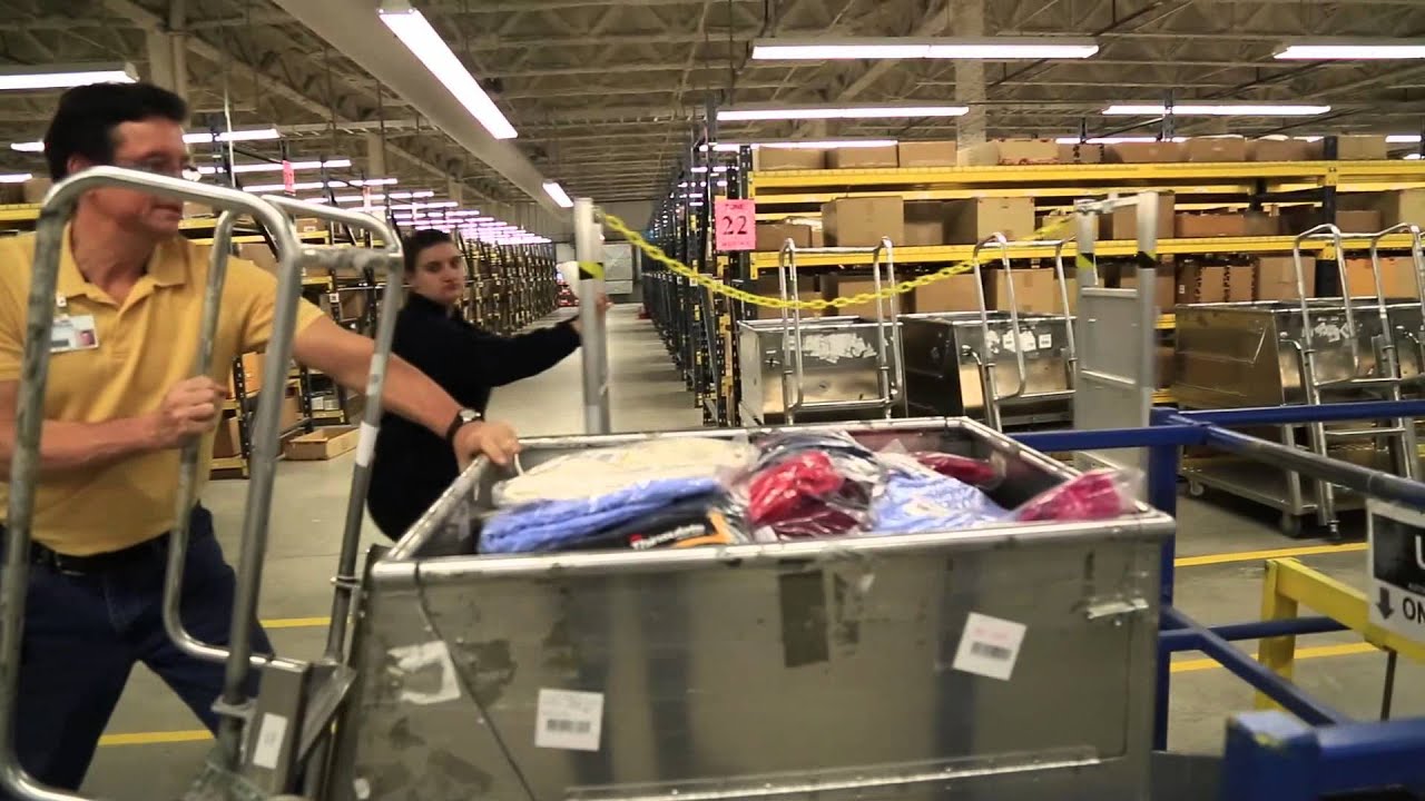 Behind the Scenes at L.L.Bean&rsquo;s Order Fulfillment Center  | L.L.Bean