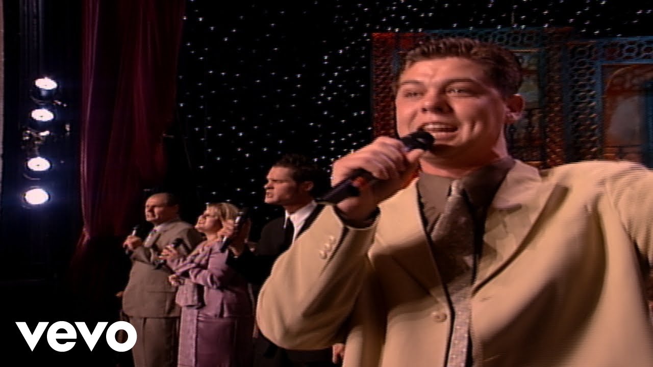 Bill & Gloria Gaither - Through the Fire [Live] ft. The Crabb Family