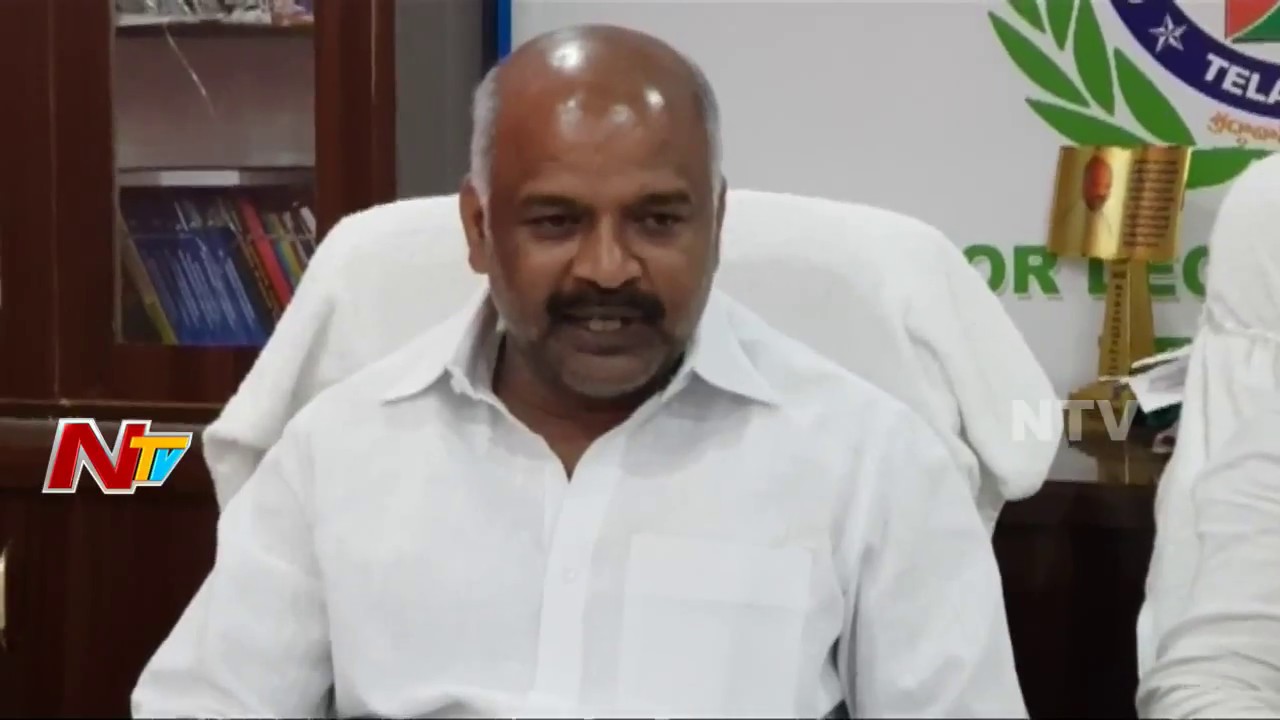 TS Inter Board Commissioner Ashok Vs Inter JAC Chairman madhusudhan Reddy | NTV