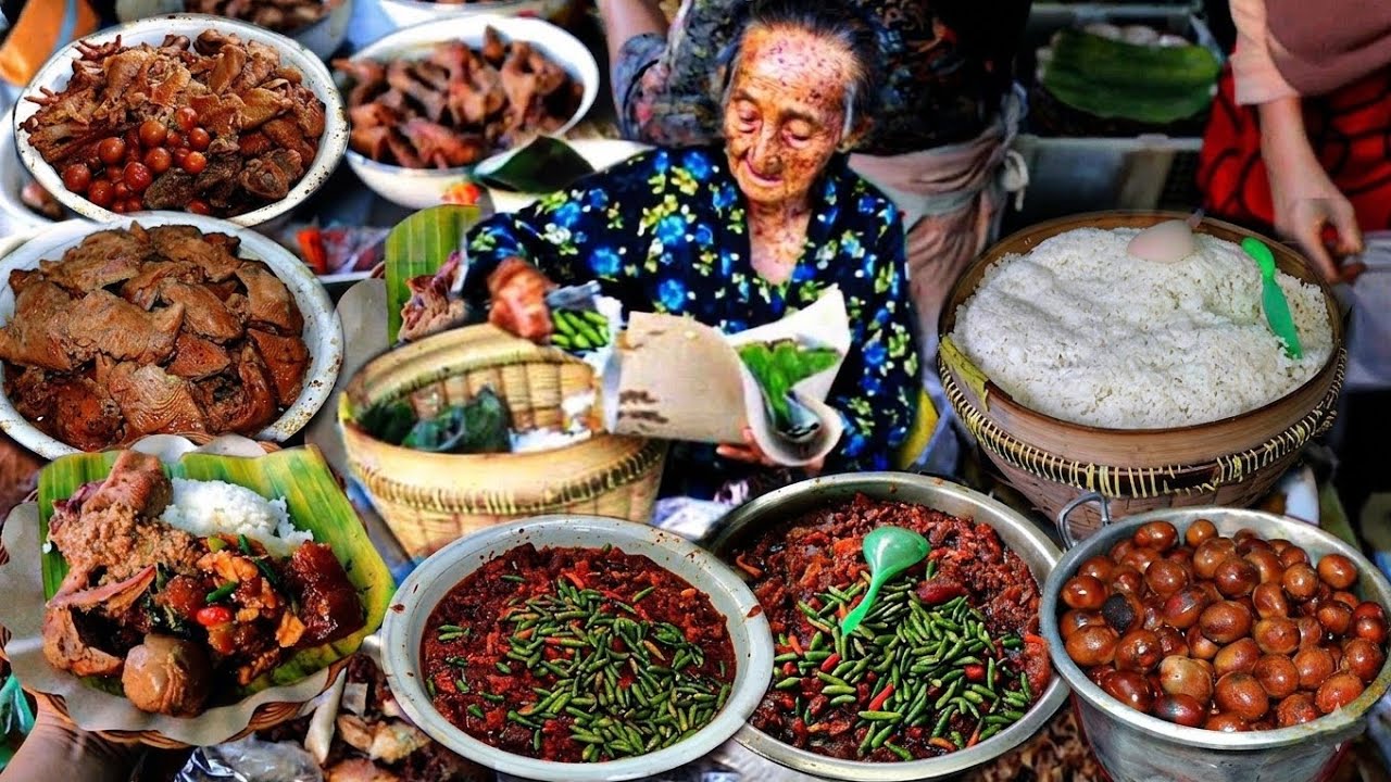 GUDEG TERTUA SEJAK JAMAN BELANDA, PENJUAL BELUM DATANG TAPI ANTRINYA SUDAH PANJANG!! 