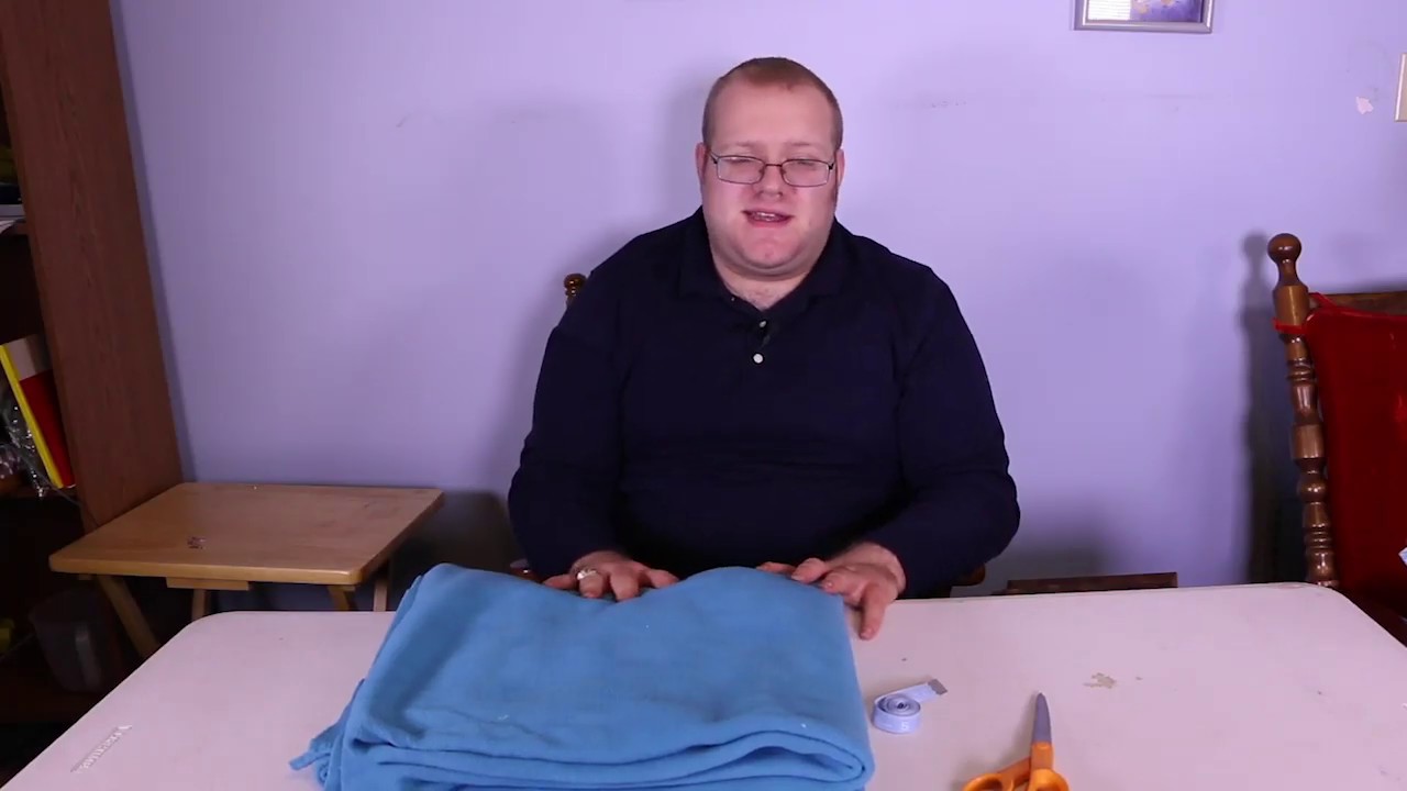 How to Make a No Sew Poncho