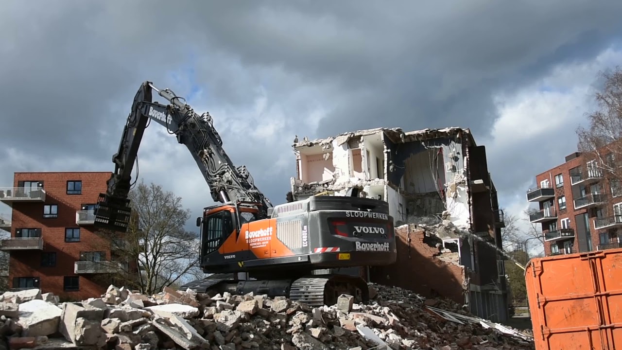 Volvo EC 480E HR high reach demolition with Multi-Demolition boom - Boverhoff Sloopwerken B.V.