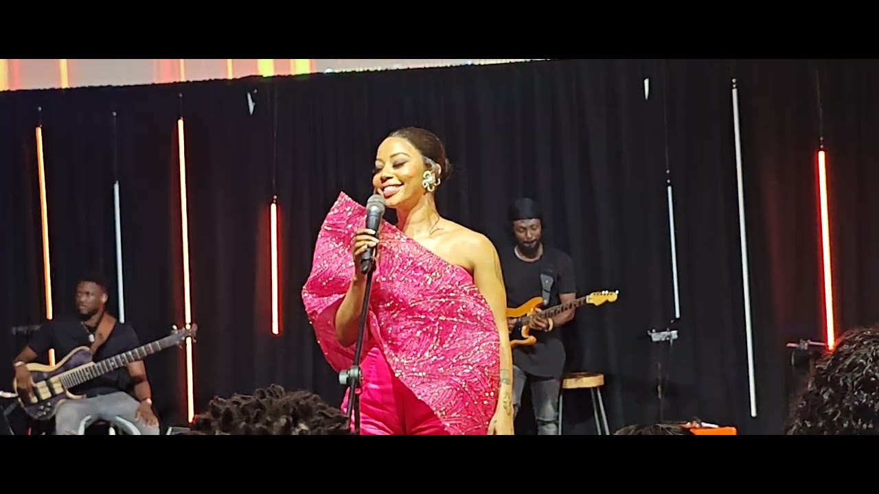Kelly Khumalo live in UK 2025