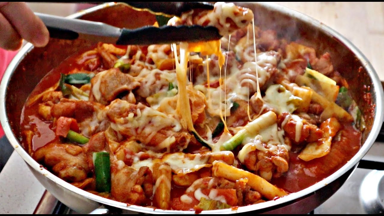 Dakgalbi (닭갈비) | Dakgalbi Recipe |Korean Spicy Stir Fried Chicken| Cheese Dakgalbi |Korean Food 韩国料理