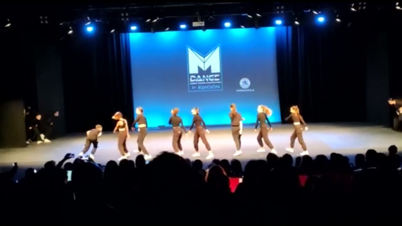 Rhythm Megacrew - M Dance