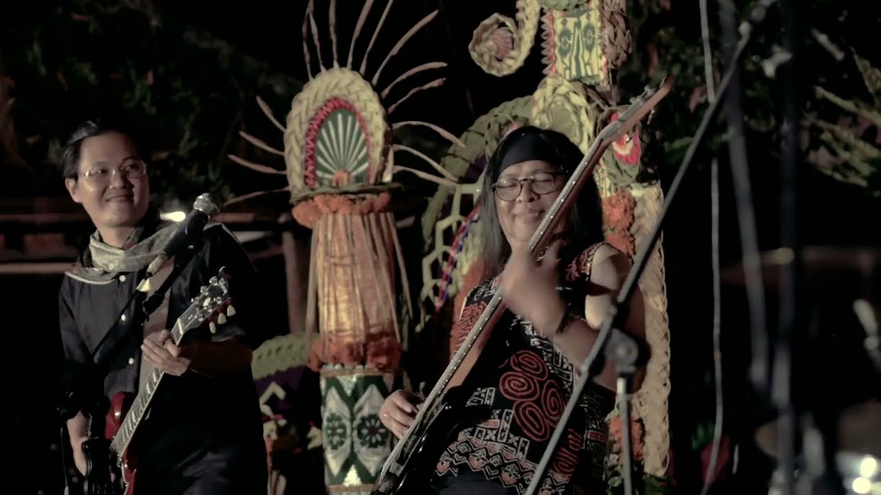 Sambasunda - Moonding Dipikiran Live at Ubud Bali