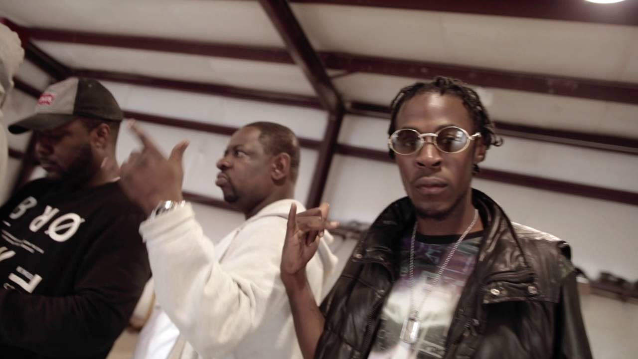 YNS Da Mob ft. Rezze Money - I Feel it