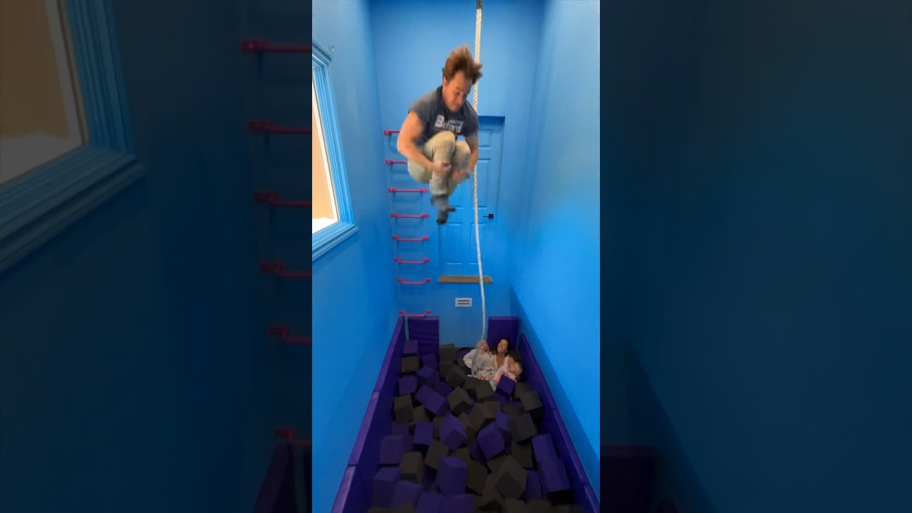 Dad builds Foam Pit Jump! 😲
