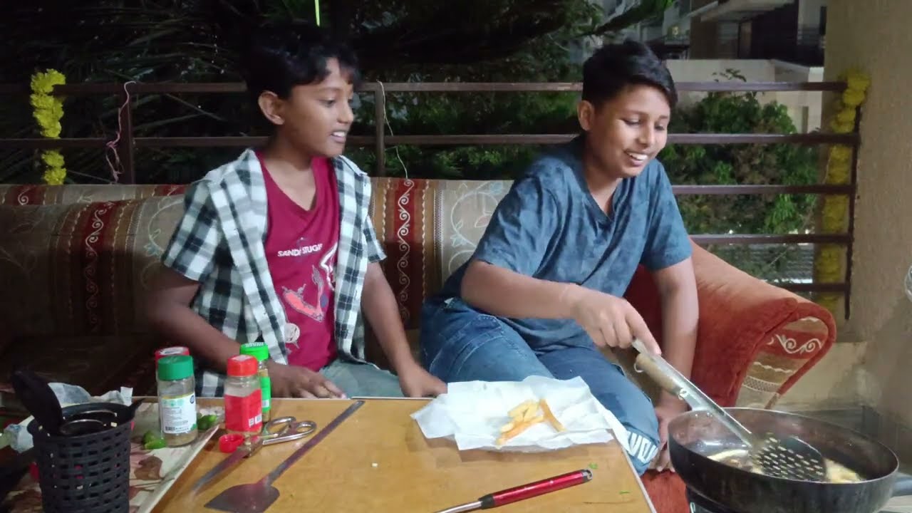 👦👧 Our First Cooking Video 😍 | Bread Pizza, Avocado Toast & French Fries 🍕🥑🍟
