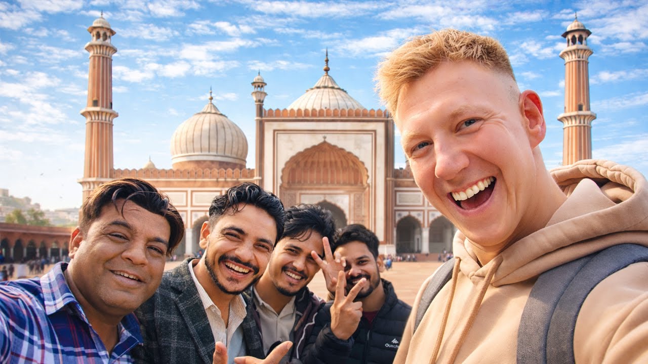 I Did NOT Expect This in India… Visiting a Mosque in Delhi 🇮🇳