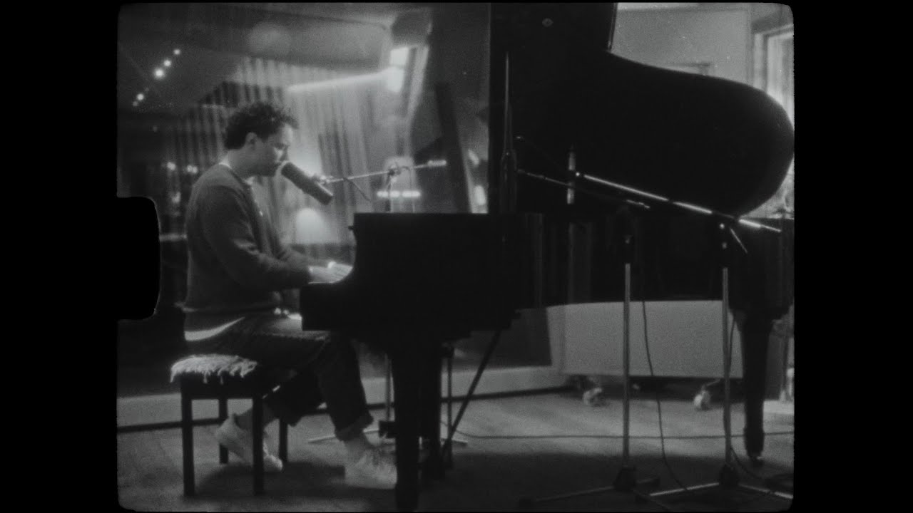 Cian Ducrot - Here It Is (Live At Angelic Studios)
