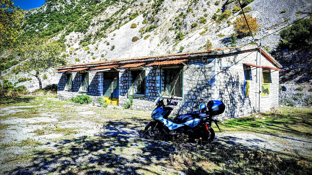 Πήγα στο εγκαταλελειμμένο Στρατιωτικό Φυλάκιο στον Τσαμαντά Θεσπρωτίας δείτε τι αντίκρισα.