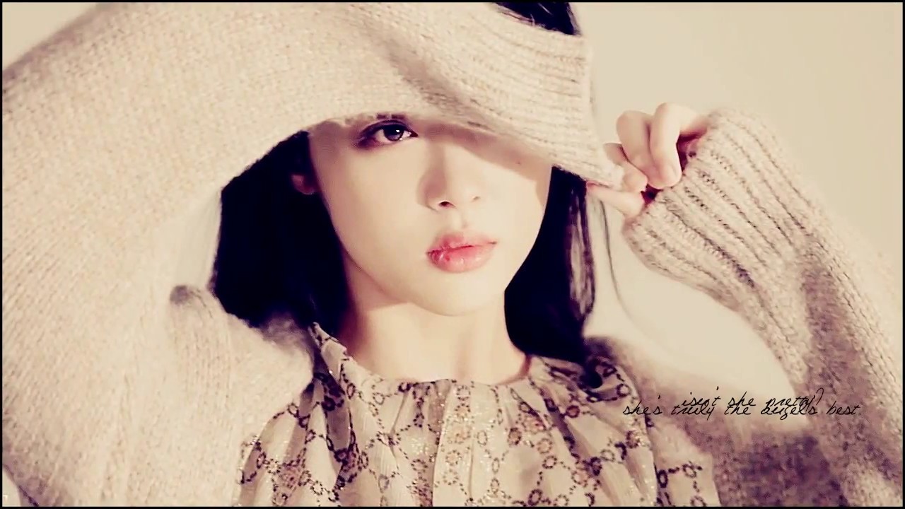 isn't choi jinri lovely? (happy birthday, sulli)