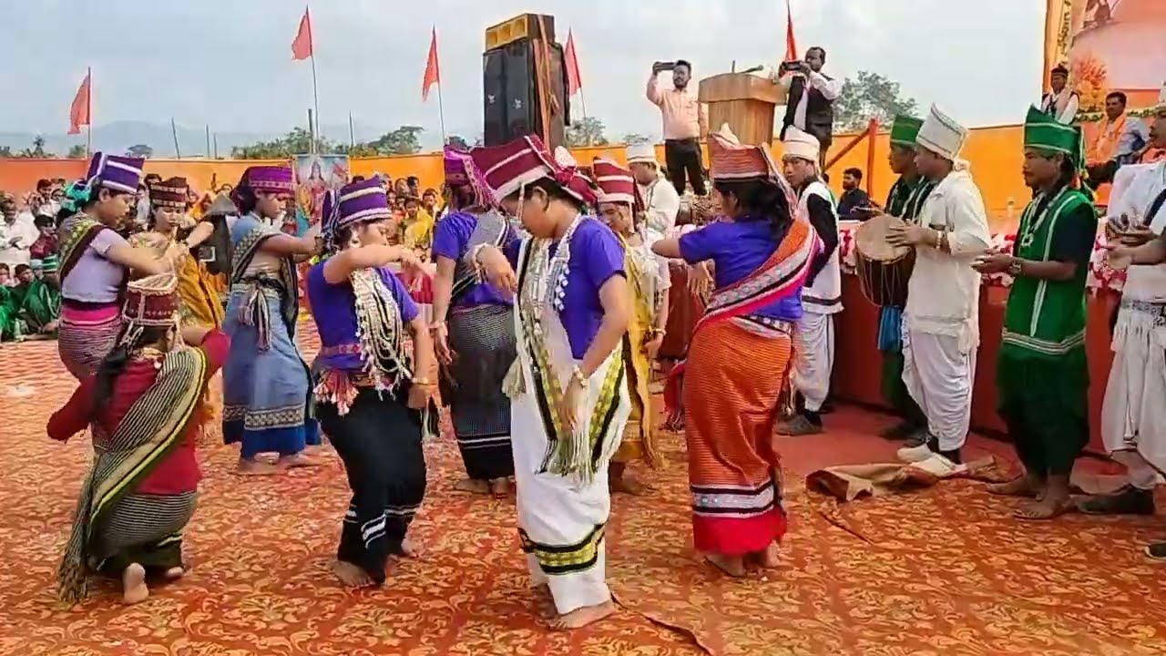 Beautiful dance by Bru/Reang Community in the great program of Sanatan Hindu Dharma Sabha 